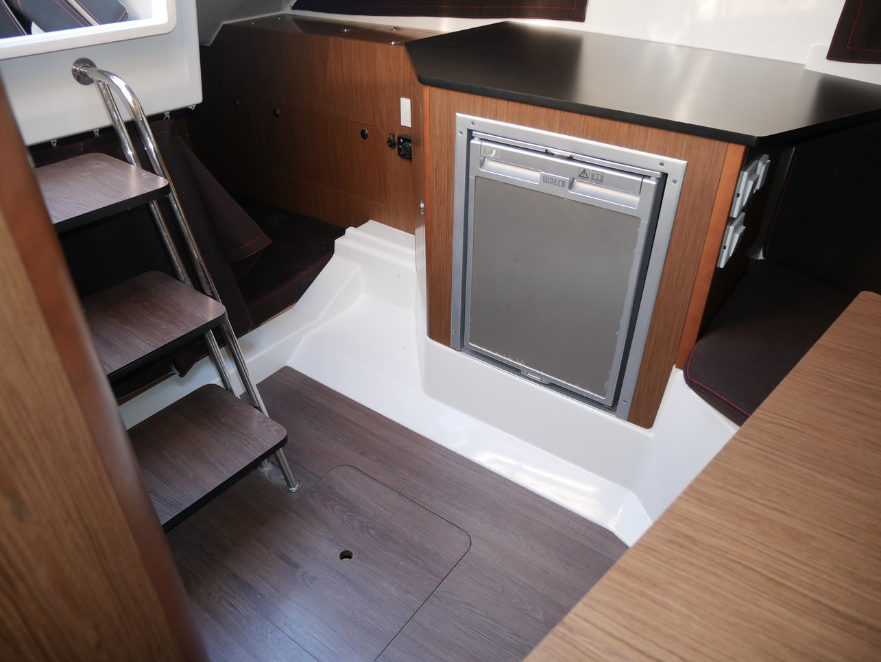 Beneteau Flyer 8.8 SUNdeck - 